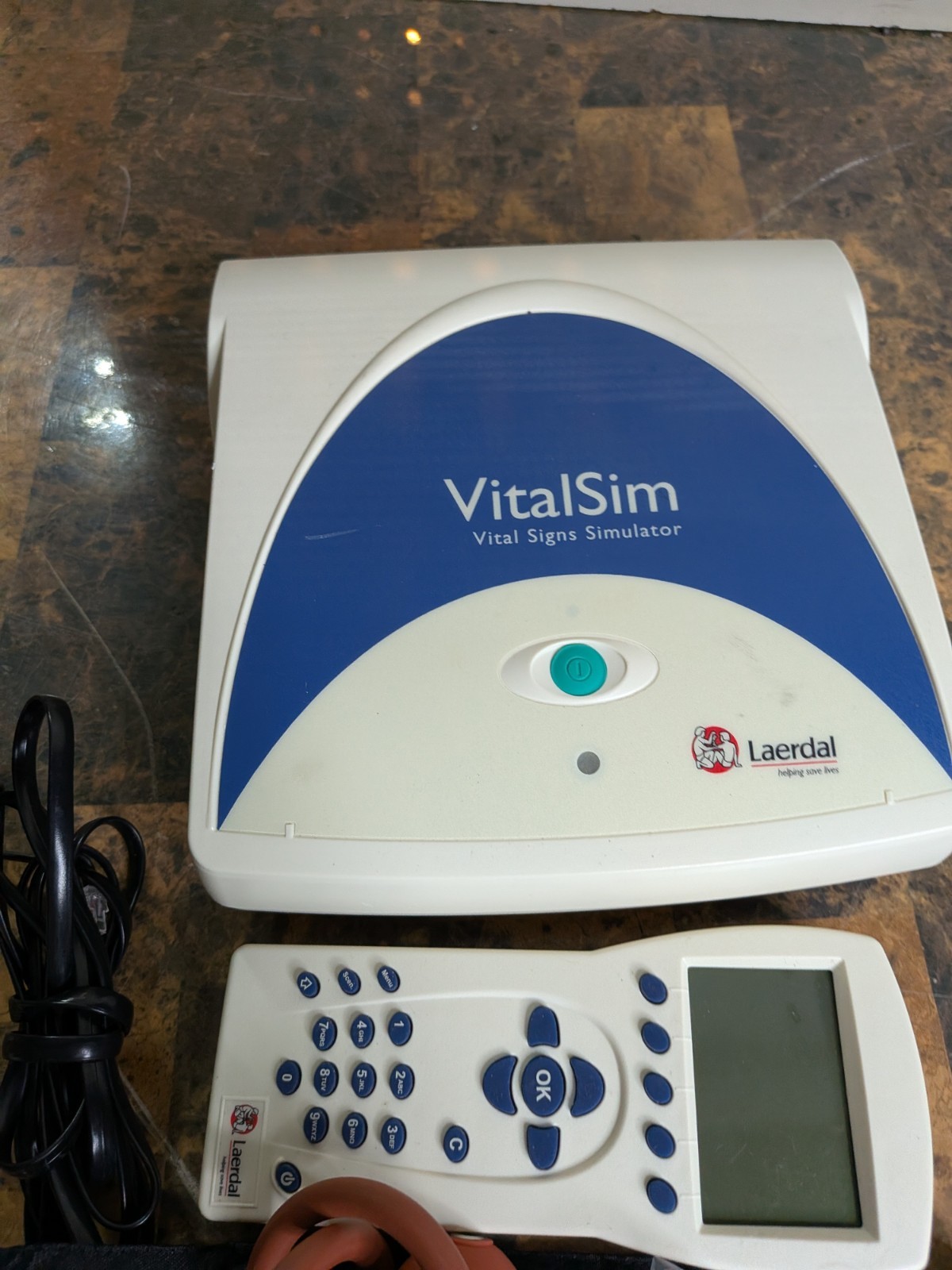Laerdal Vitalsim Vital Signs Simulator Controller FTS1908 w Cable, Remote Etc.
