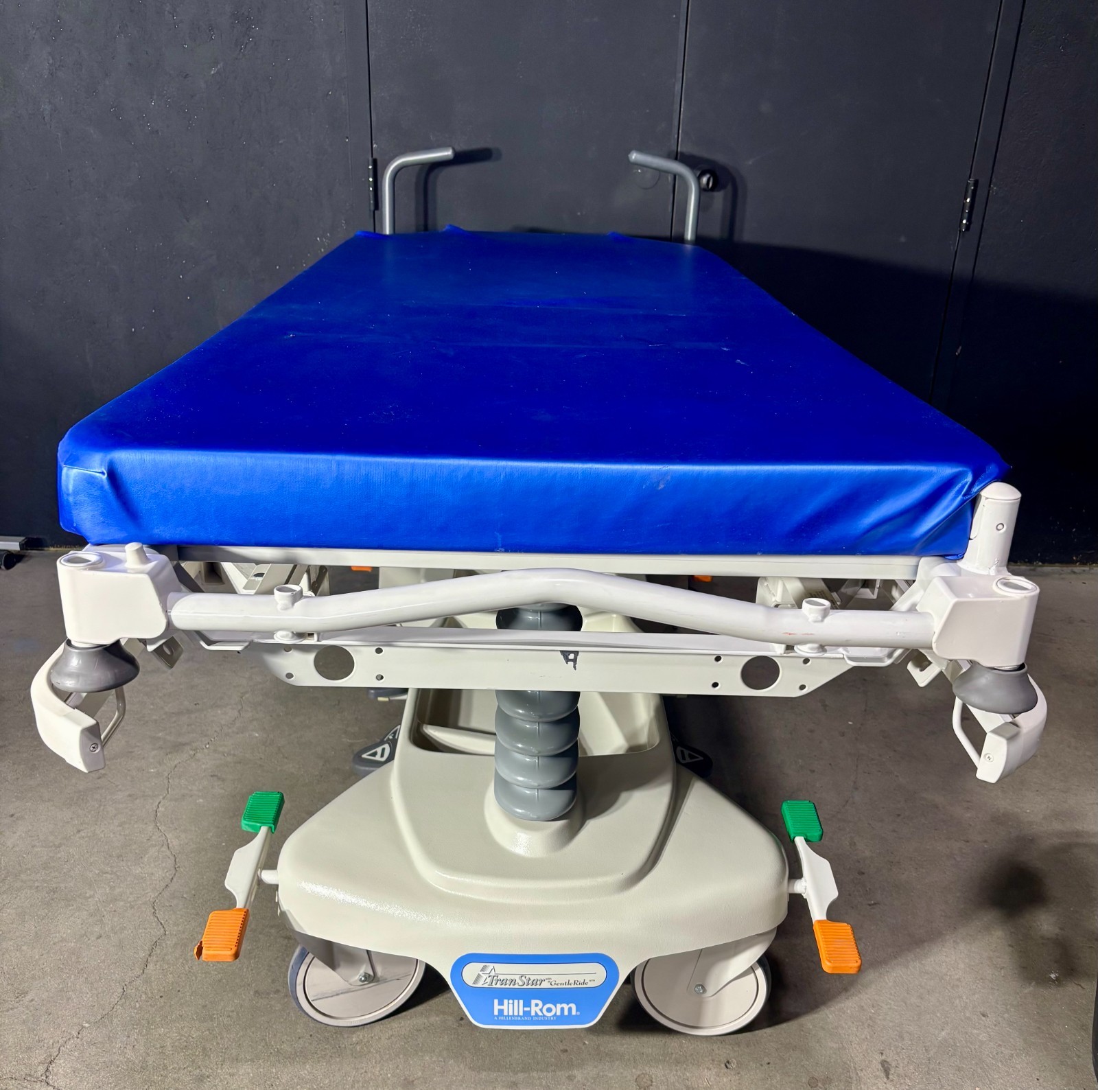 Hill-Rom P8000 Tran Star Gentle Ride Procedural Stretcher