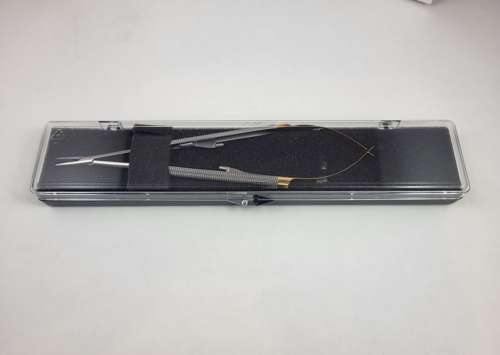Hu-Friedy NH5024CORT Locking Needle Holder – Micro Castroviejo Straight – 18 cm