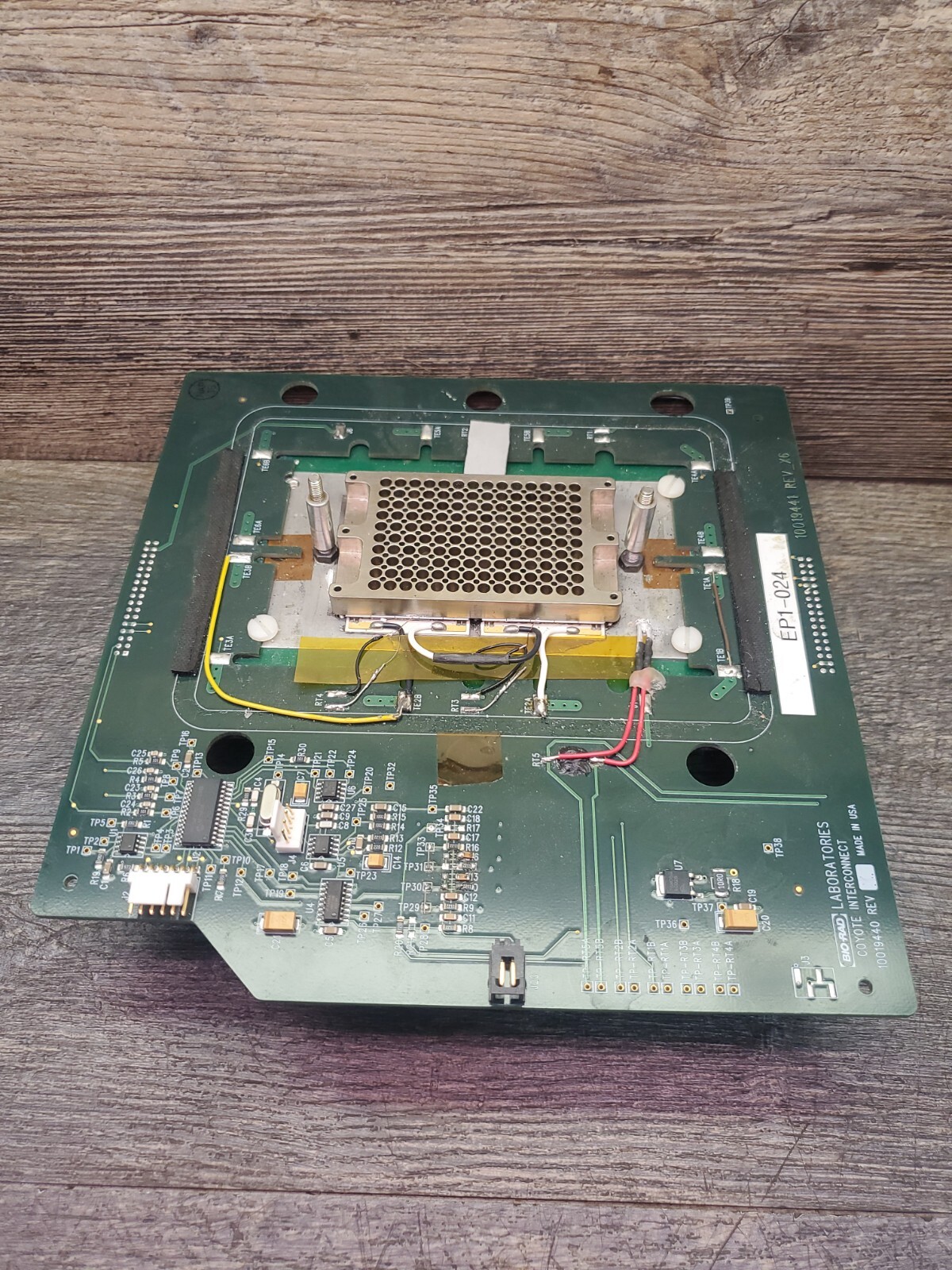 Bio-Rad T100 Coyote Interconect 140 Well Module Board Bio-rad T100