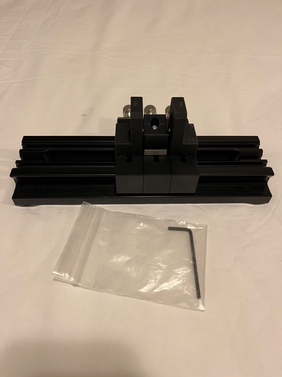 Ocean Optics CUV-VAR Adjustable Lens and Cuvette Holder with Flow Cell Adapter