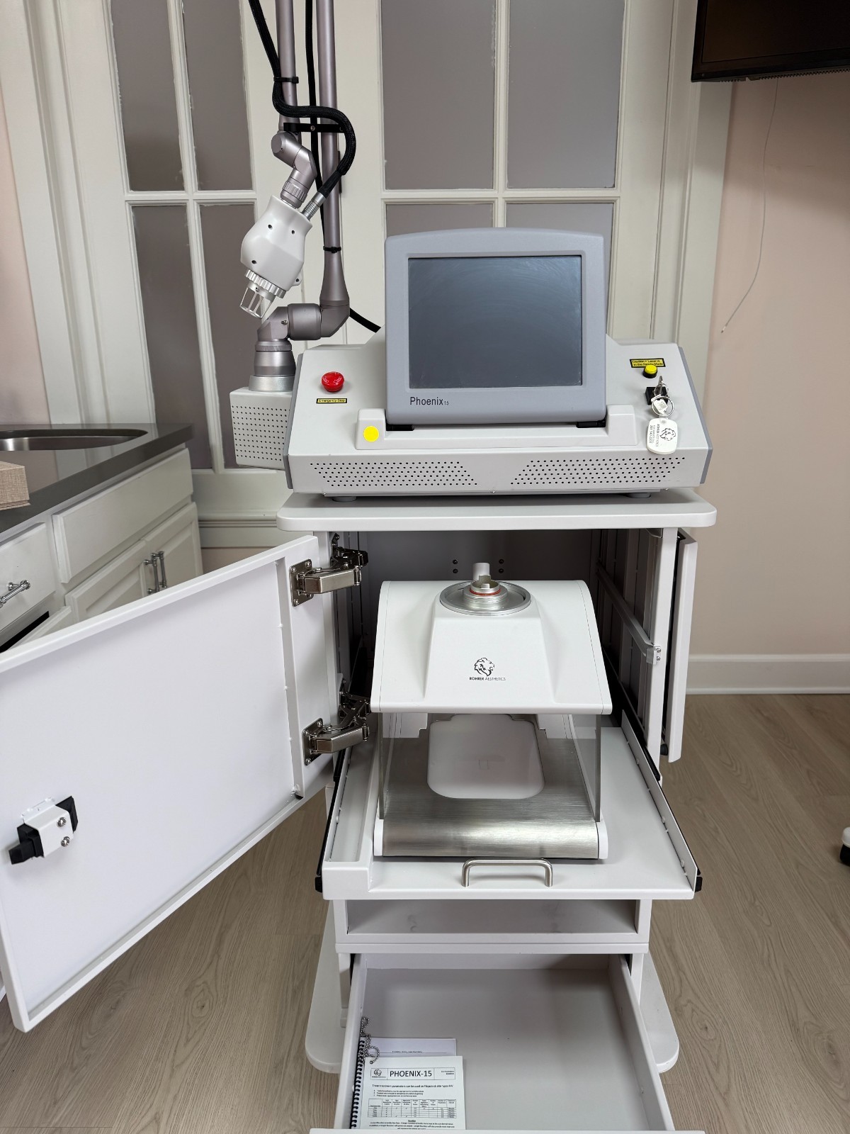 ROHRER AESTHETICS CO2 Phoenix -15