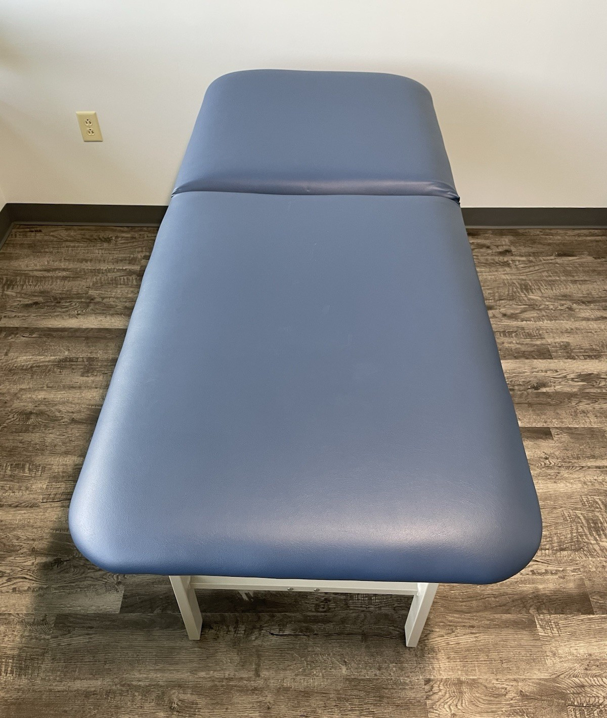 Manual Adjustable Backrest Medical Examination Table, Blue Upholstery