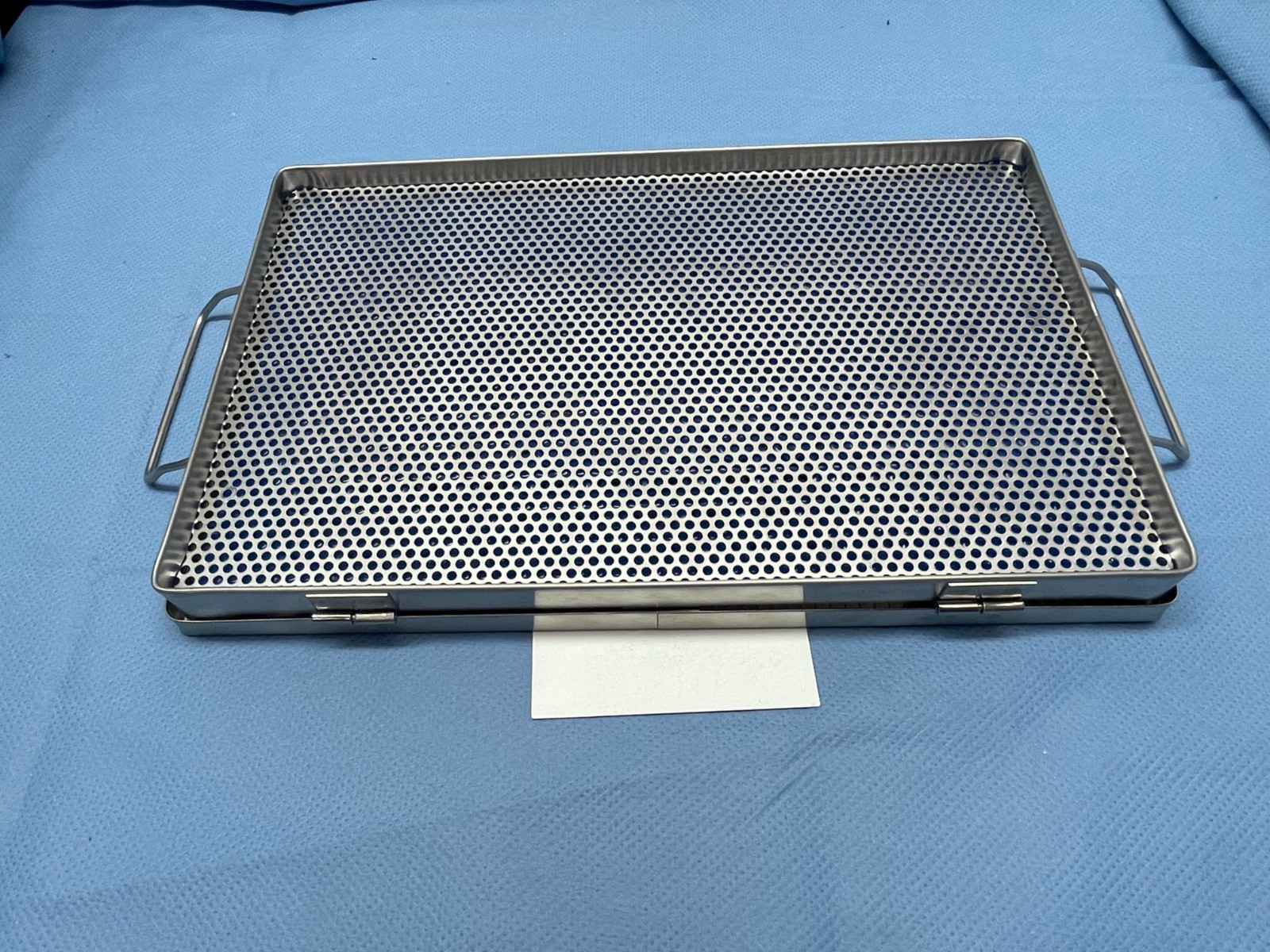 Sterilization Case, 12.75″ x 8.25″ x 1.5″, Locking. Silicone Insert