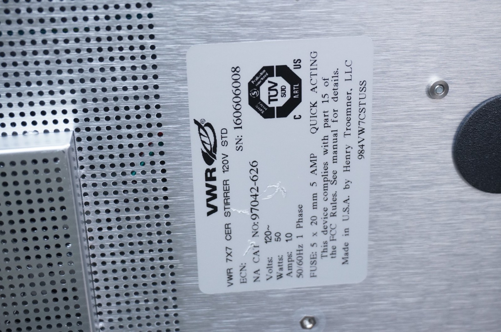 VWR 7″ X 7″ CERAMIC STIRRER 120V STANDARD 97042-626 50W 0.4A