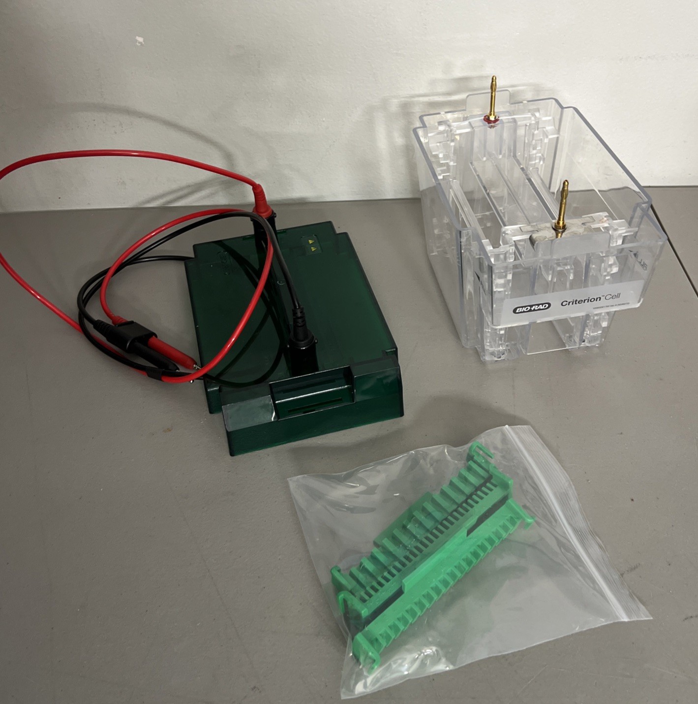 Bio-Rad Criterion Cell Midi Vertical Electrophoresis System Biorad- Working