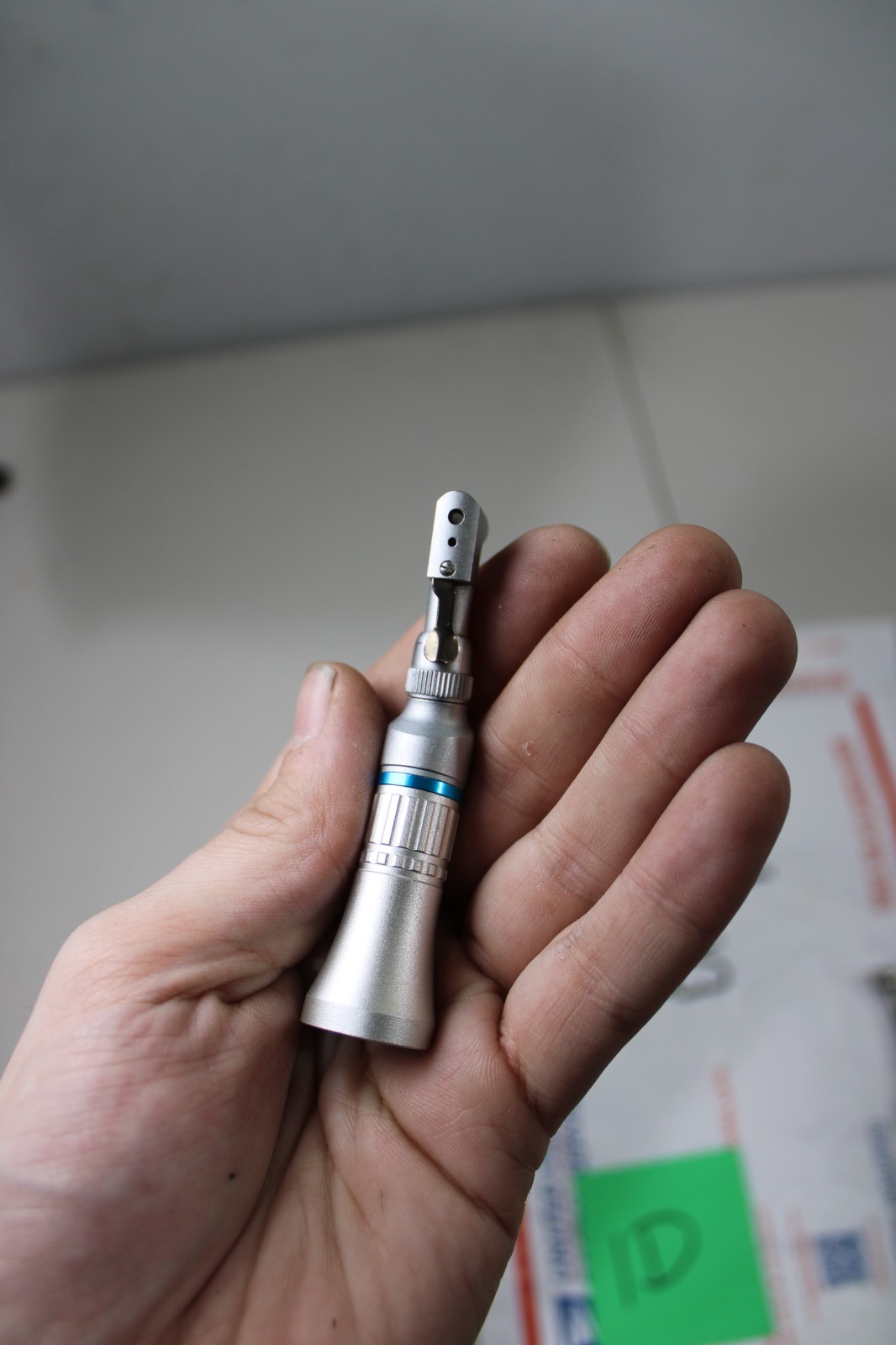 Midwest Tradition Screw Type FiberOptic Dental Handpiece contra angle waterspray