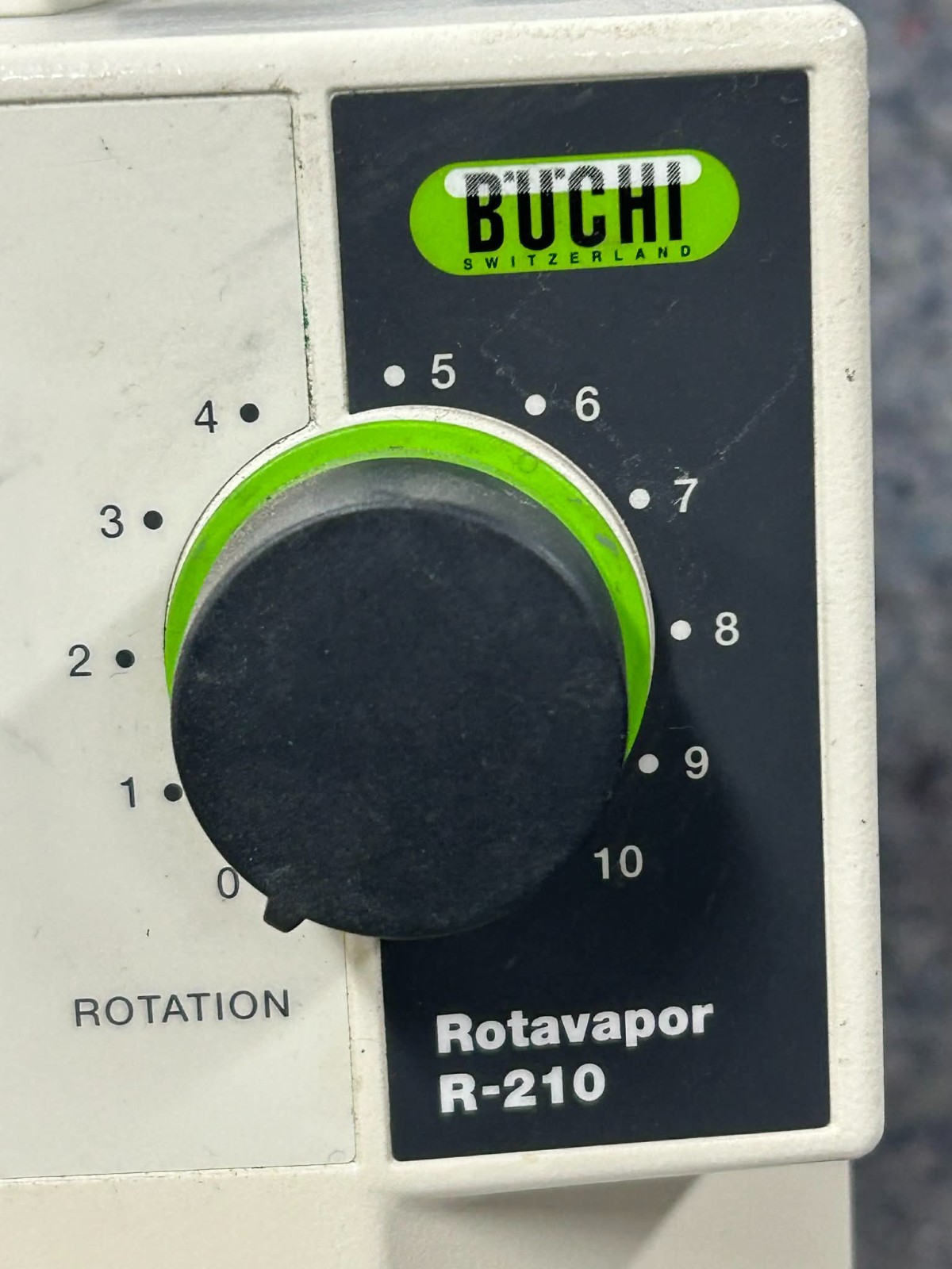 Buchi R-210 Rotavapor Rotary Evaporator