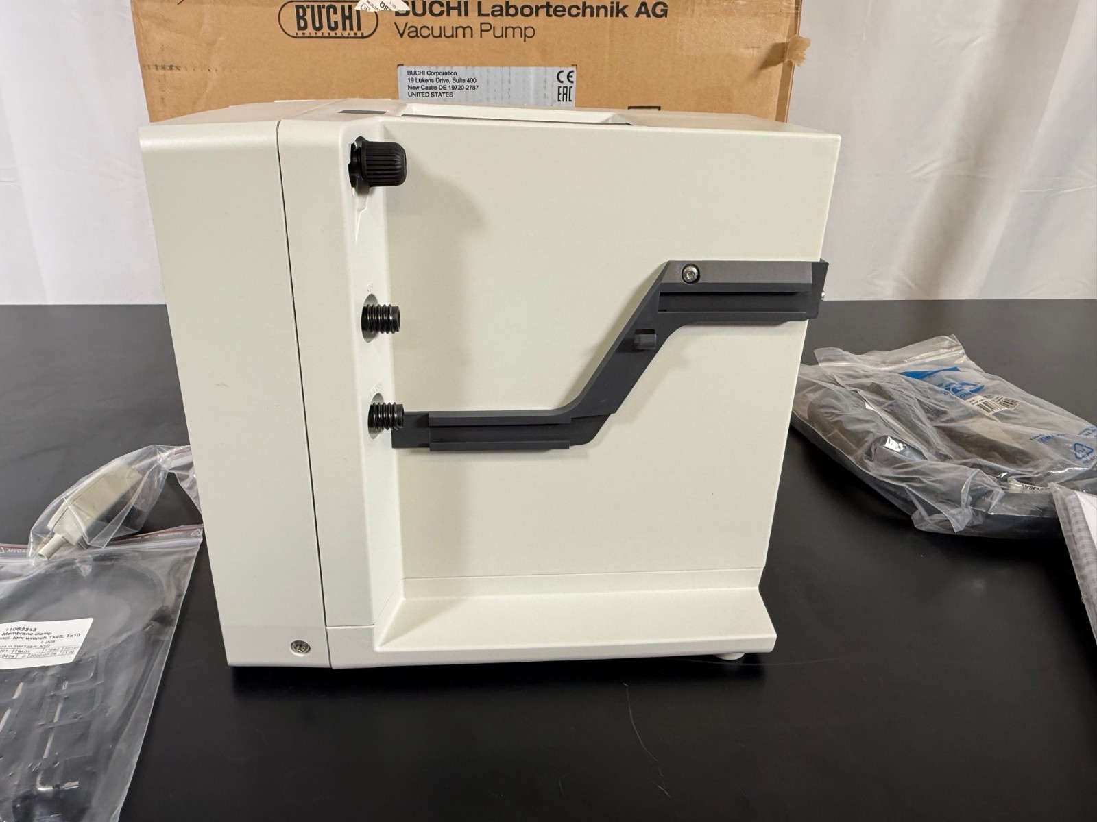 NEW Buchi Vacuum Pump V-300, for R-300 and other Rotavapor Evaporator – BEST!!