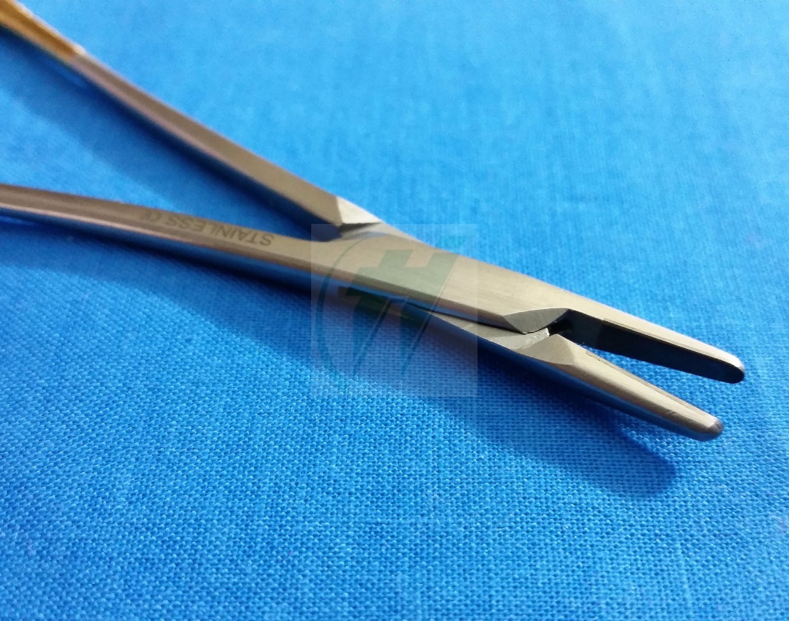5 WEBSTER SURGICAL NEEDLE HOLDER 5″ SMOOTH JAWS WITH TUNGSTEN CARBIDE INSERTS