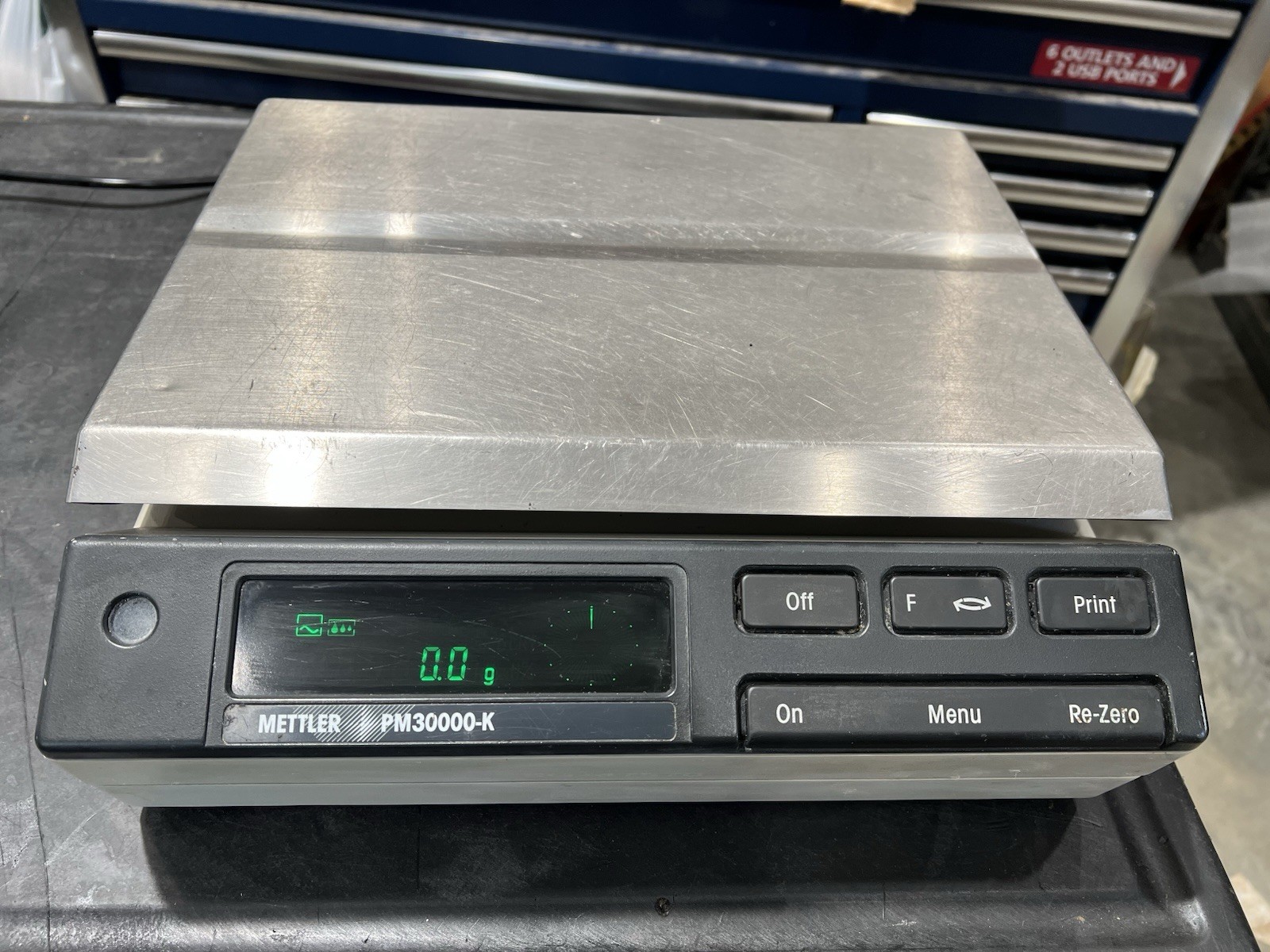 Mettler Toledo PM30000-K Precision Balance Lab Scale Range 0 to 32,000 g (30 kg)