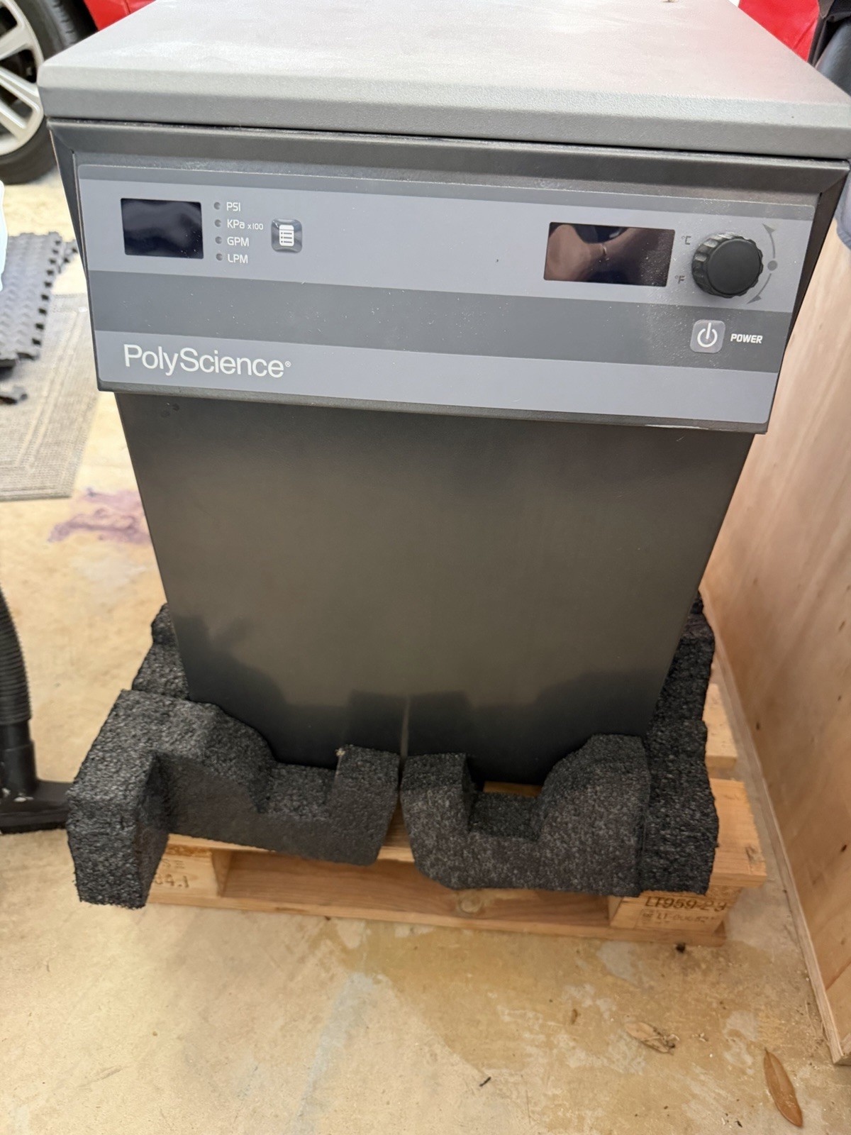 Poly Science Recirculating Chiller