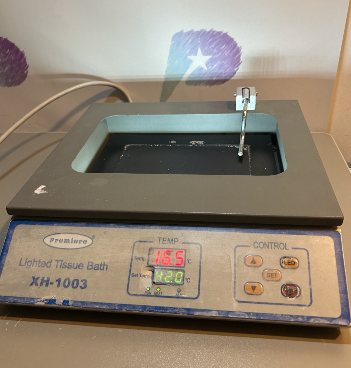 Premiere XH-1003 Lighted Tissue Bath Tested – Rips on control panel – Works!