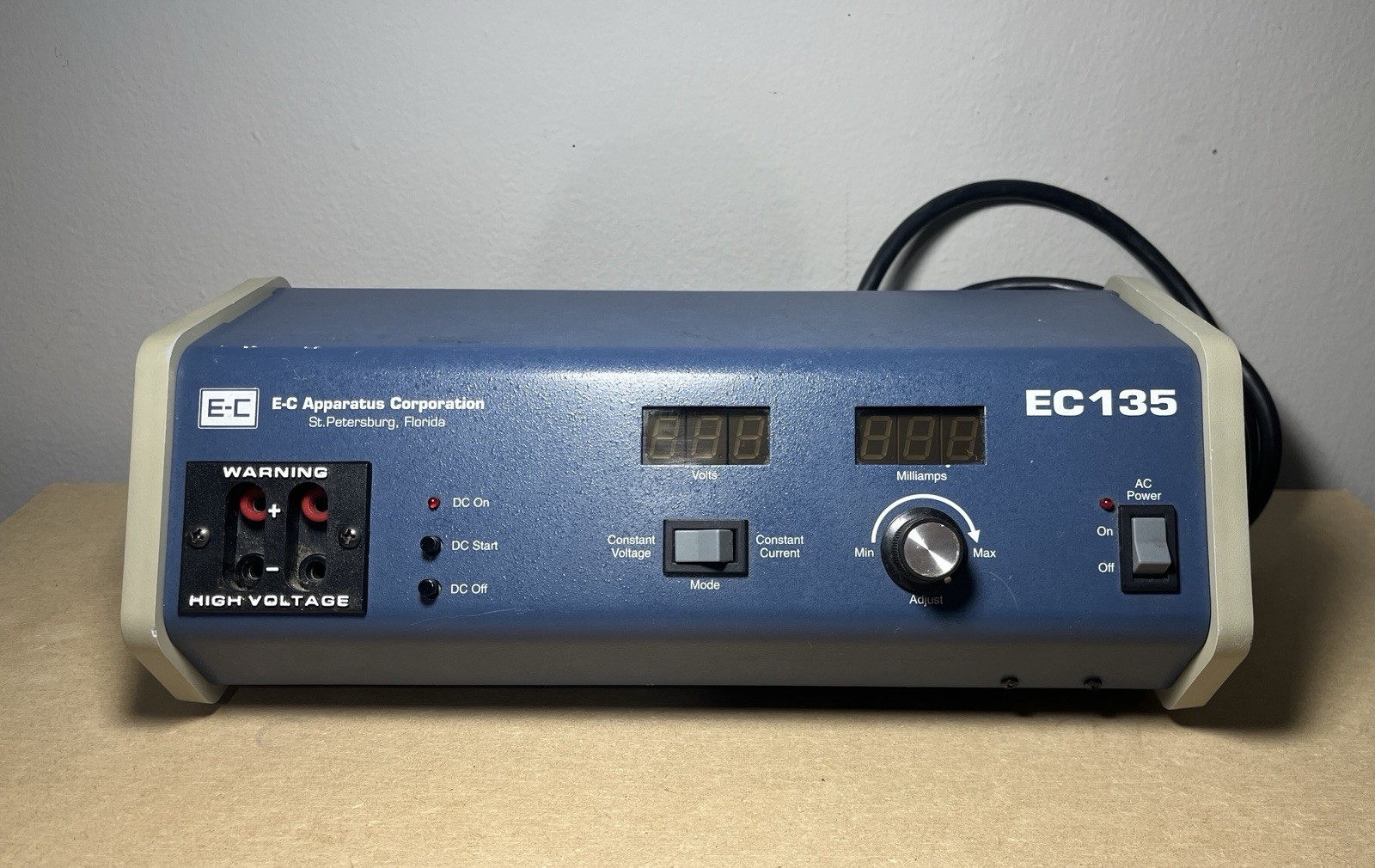 E-C Apparatus EC135 Electrophoresis Power Supply – Tested