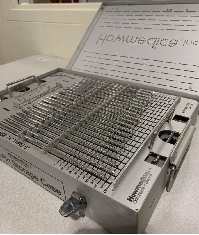 Howmedica Hip Pin Surgical Set With Aluminum Case. FREE SHIPPING! Surgery Kit