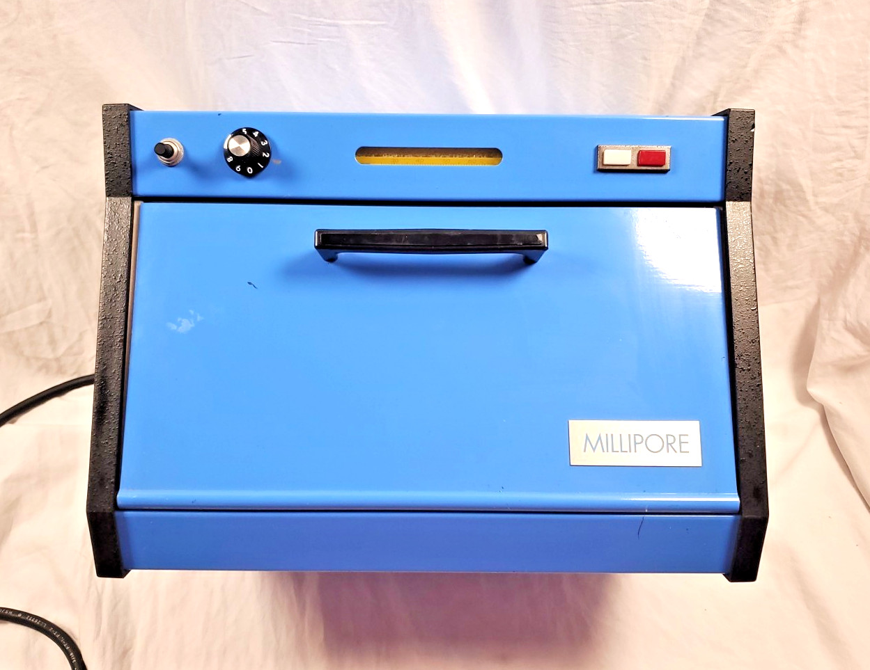 13737 Millipore Laboratory *Incubator 100W XX6350115 Good Used Condition