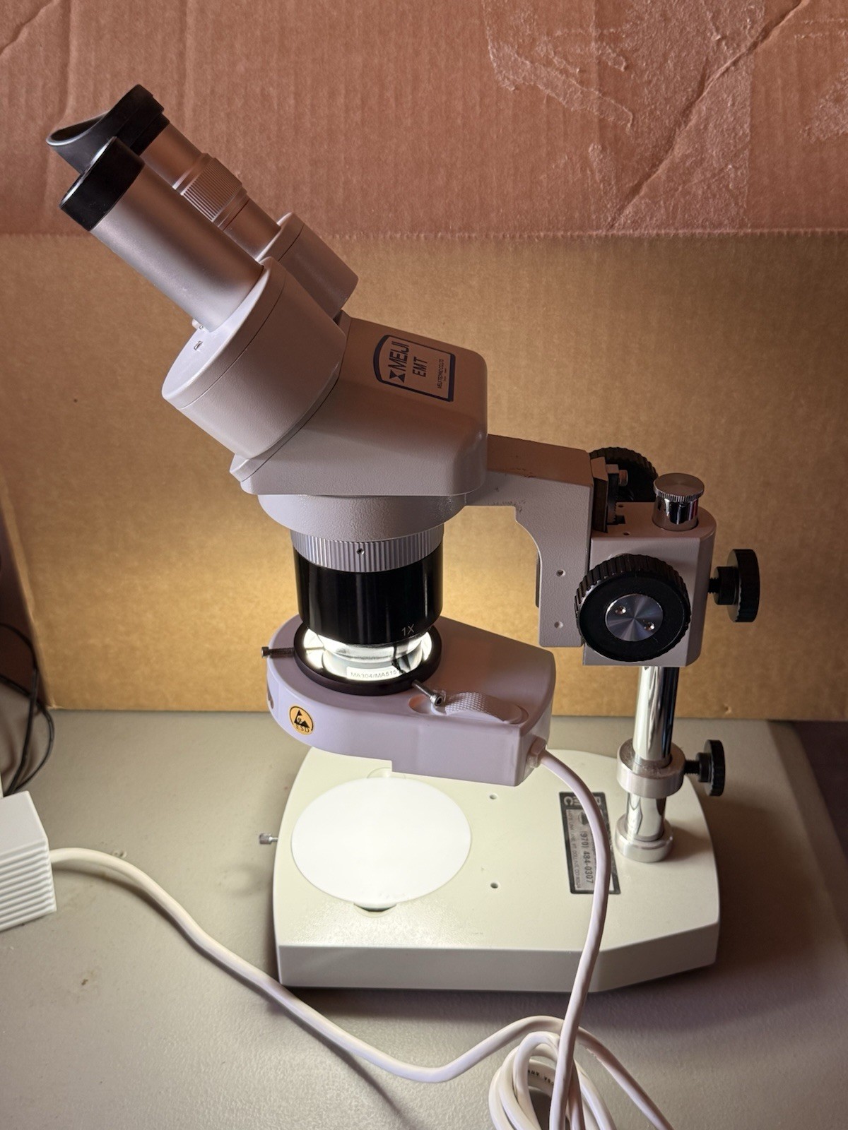 Meiji Techno EMT Microscope