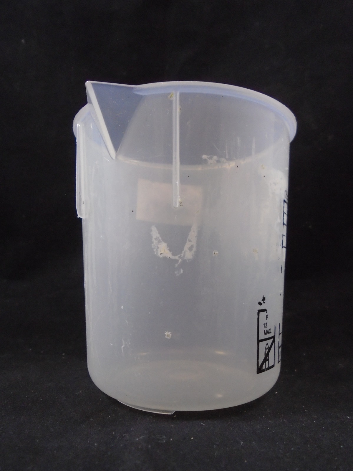 NALGENE Plastic Polypropylene PP 150mL Low-Form Pourout Graduated Griffin Beaker