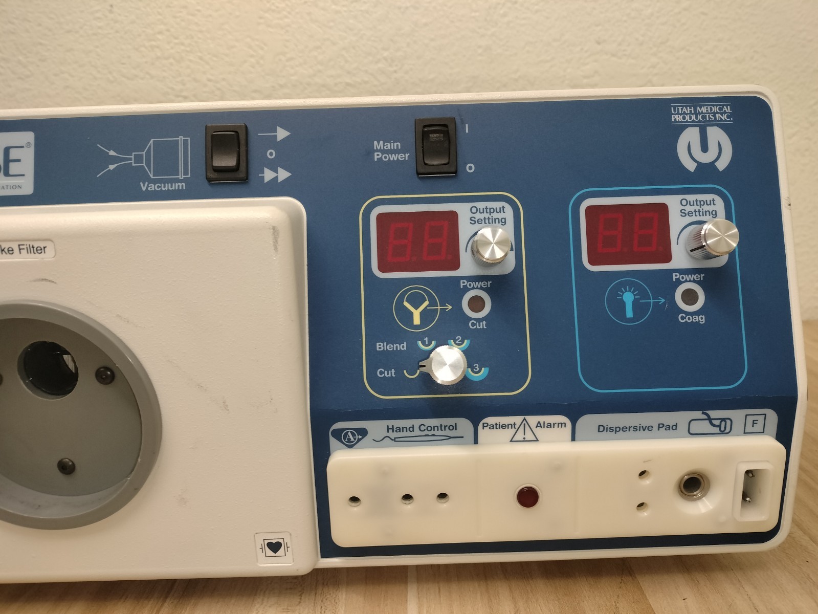FINESSE ESU-110 Electrosurgical Generator & Smoke Evacuation System