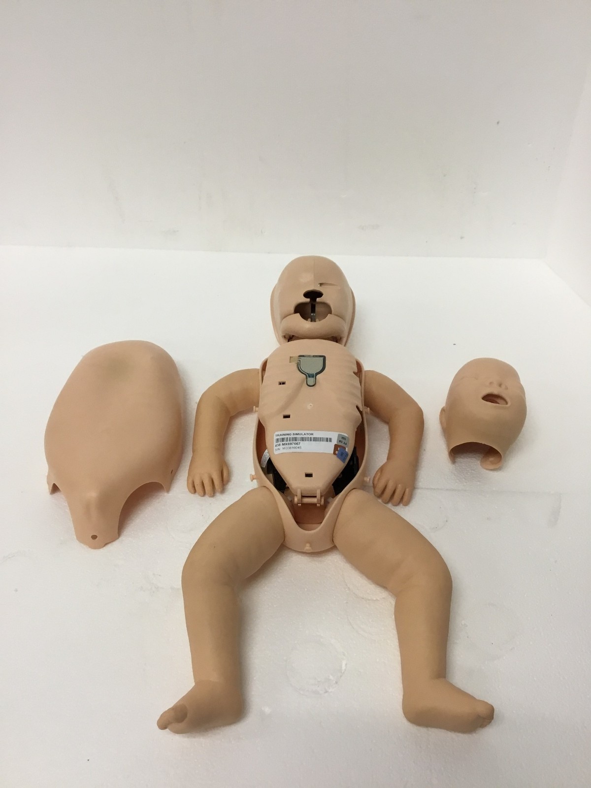 Laerdal 163-01001 Female Baby Training Simulator Manikin, WORKING FREE SHIPPING