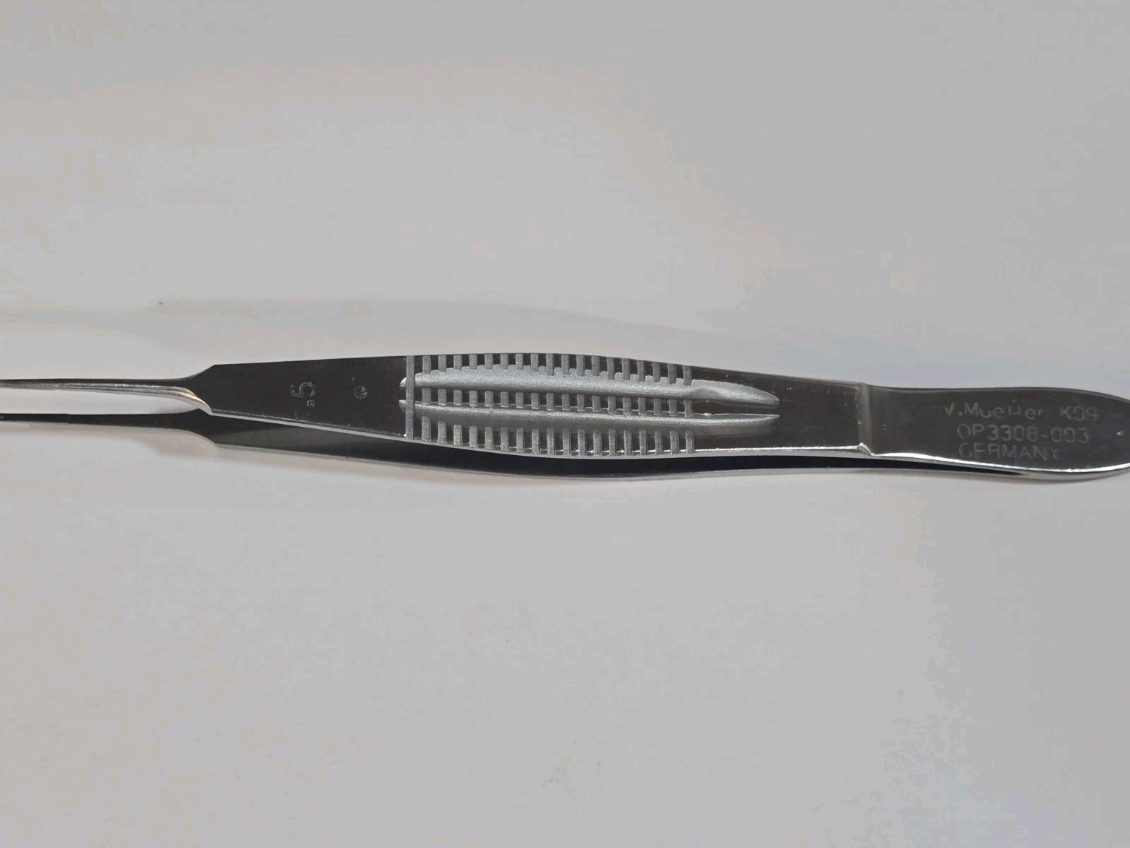 V. Mueller OP3308-003 Castroviejo Corneal Suturing Forceps.Price is for 1 piece