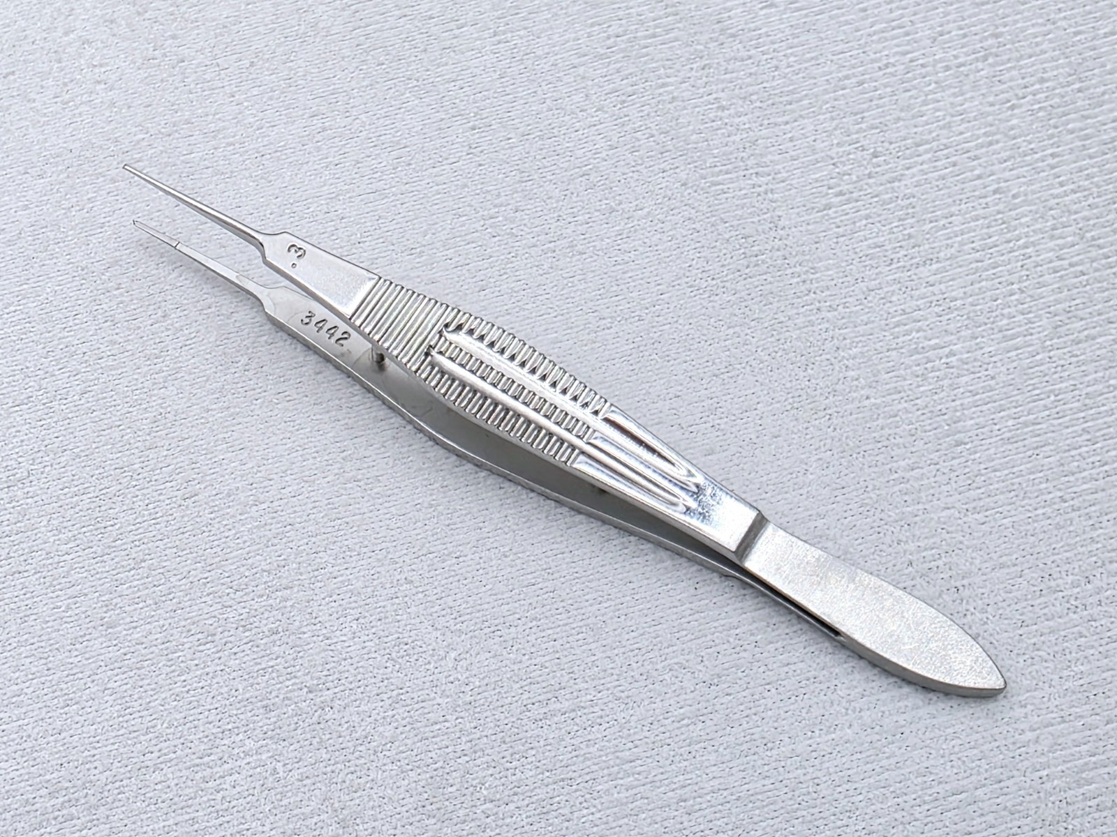 Weck 3442 Castroviejo Suture Tying Forceps 0.3mm Teeth – Ultrasonically Cleaned