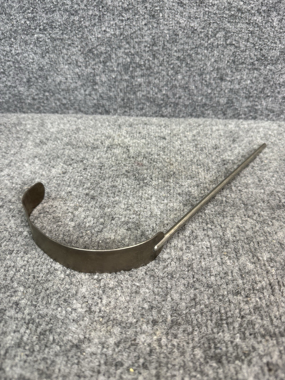 Thompson 43118 Malleable Retractor, Fixed, 1″ X 8″