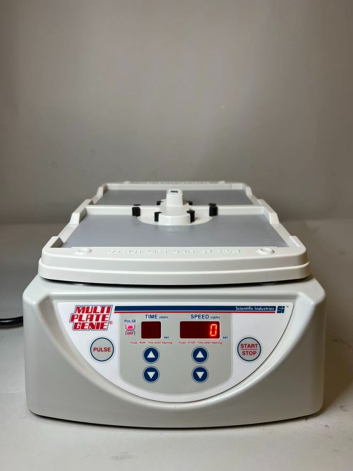 Scientific Industries SI-4100 Multiplate Genie Timed Mixing Shaker 500 – 3000RPM