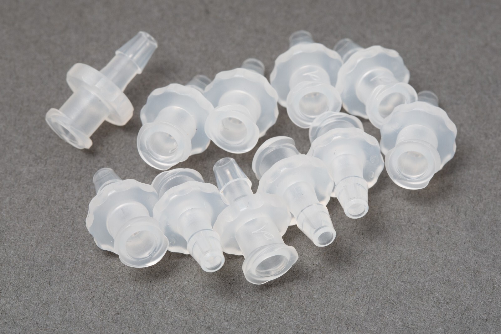 Value Plastics FTLL230-6005 Female Luer To 1/8″ Barb, Polypro – Lot of (10)