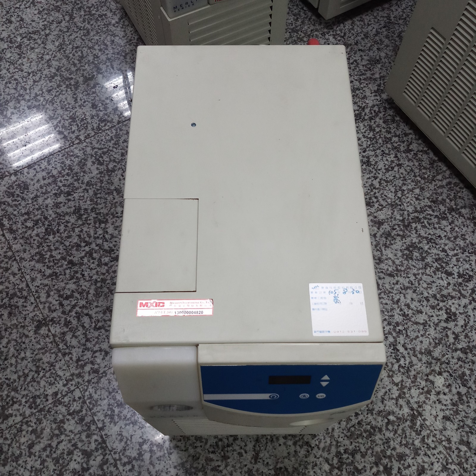 Thermo NESLAB Merlin M25 Recirculating Chiller