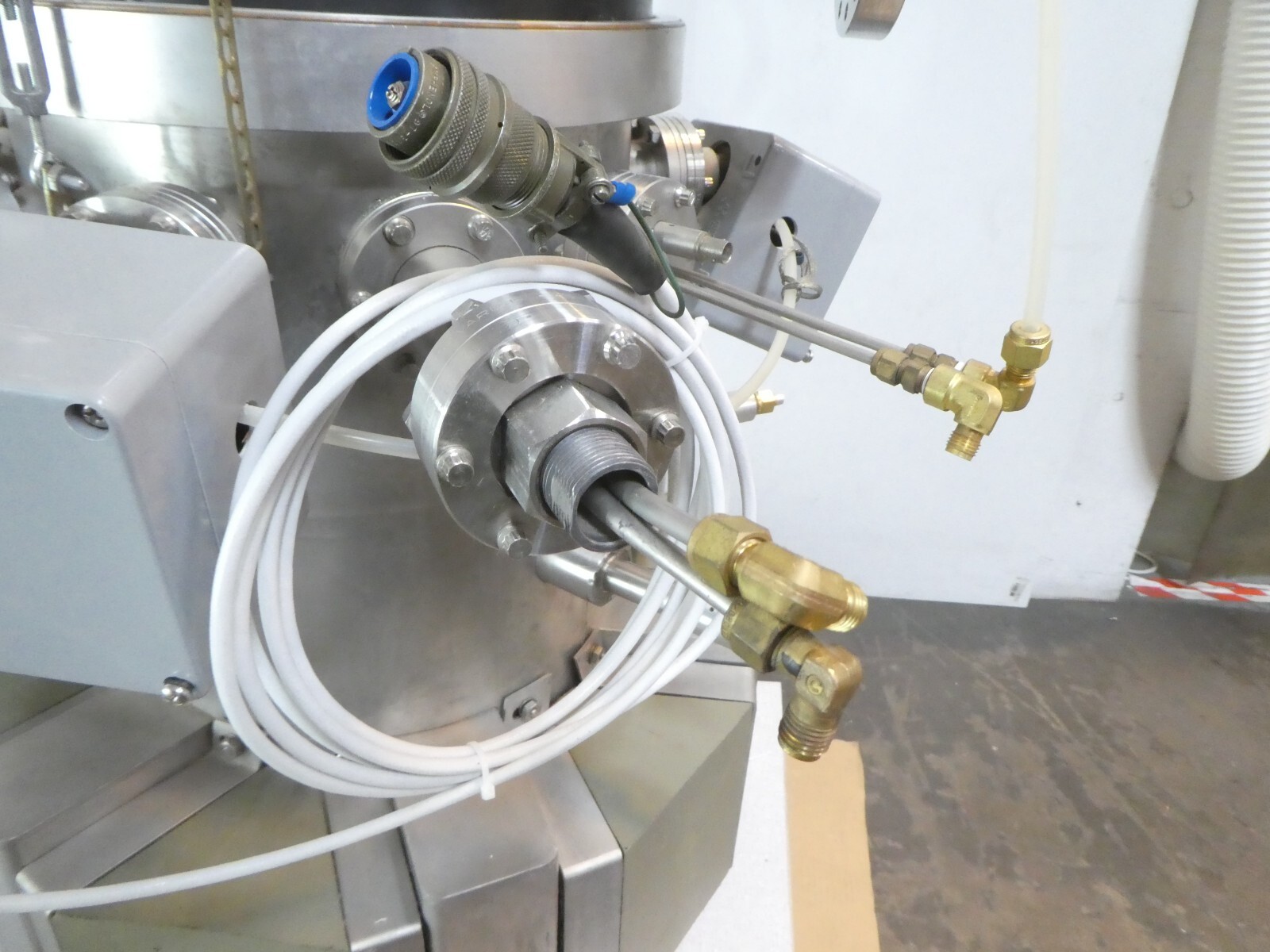 Varian 932-0032 Multi Port Experiment Ion Pump Vacuum Chamber VSEA Untested