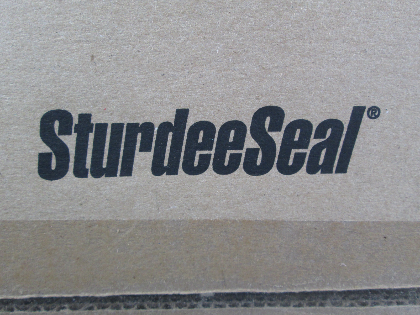 New In Box Lot of 4 SturdeeSeal Glass Bottles Jars with Lids 8oz 8 Ounces SKU A