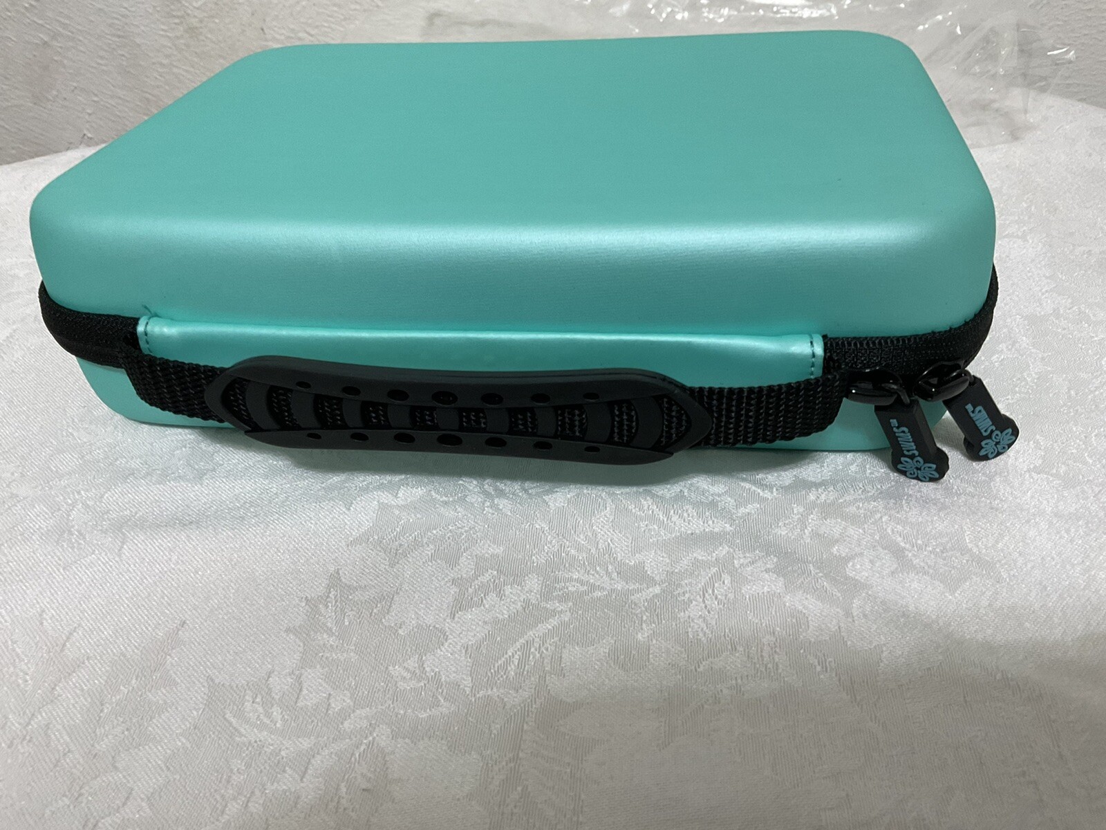 lunch box, soft case, 10″ X 7″ X 3″, New