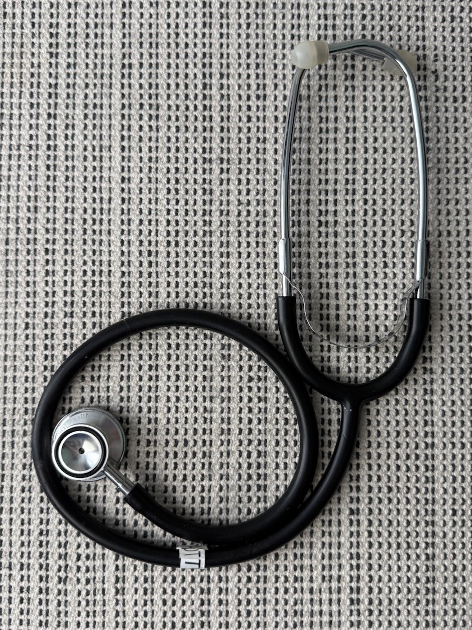 Cardinal Health Black Silver Stethoscope Medical Nurse Doctor LIGHTLY USED