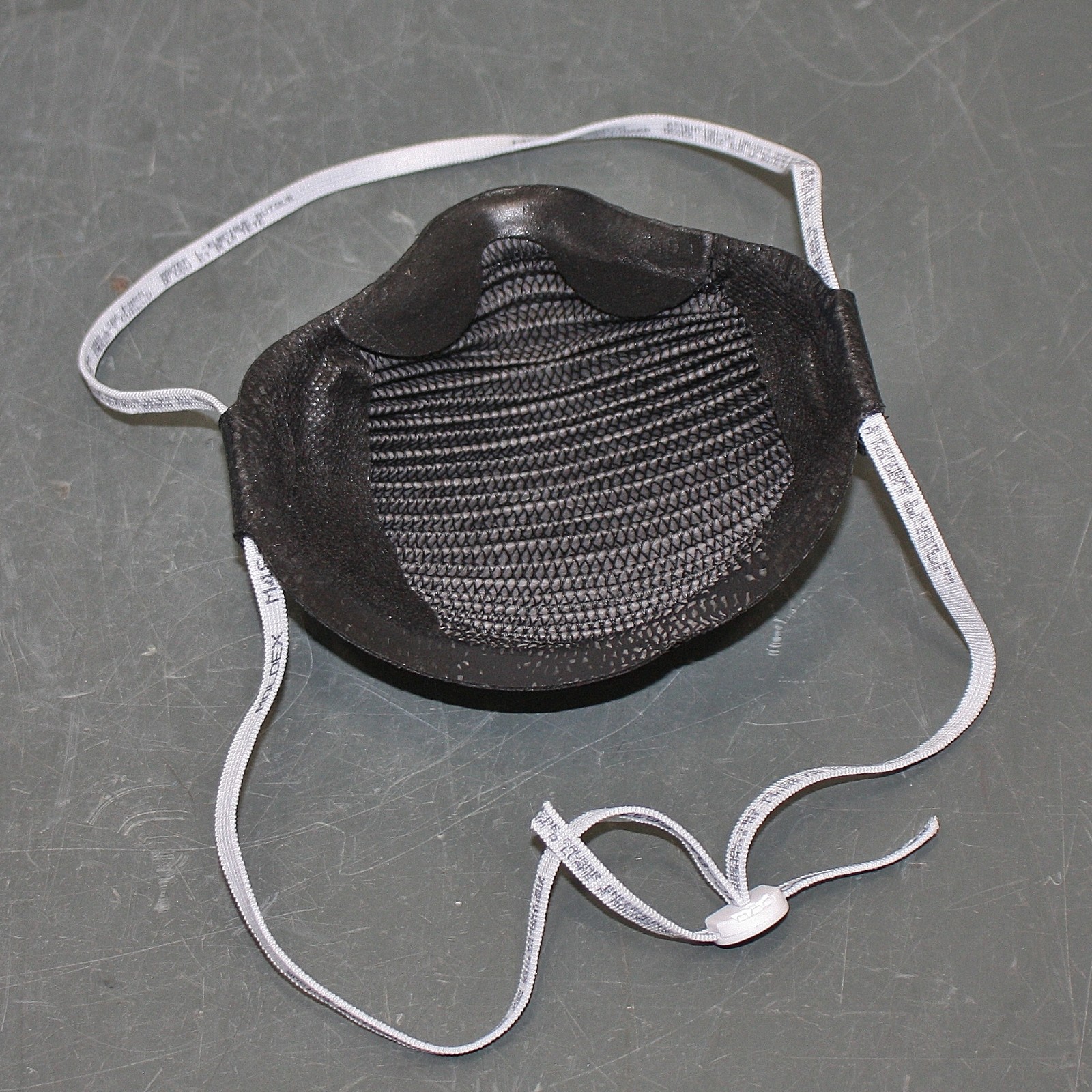(100) Moldex AirWave Disposable Respirator Masks M4600, N95, Size S / Small