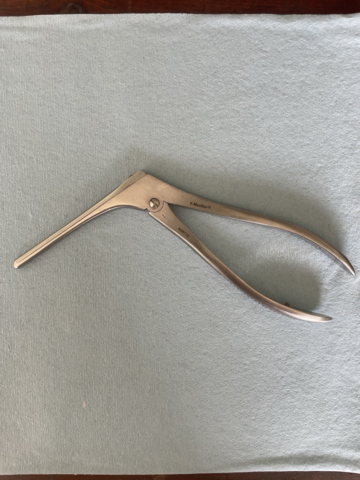 V Mueller AU-6770 Rongeur Bone Punch