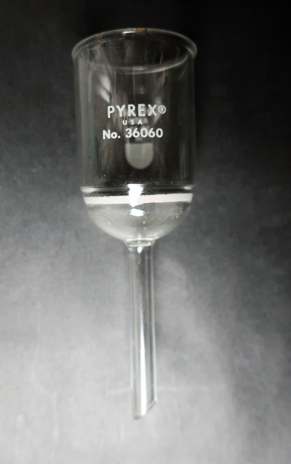 PYREX 60ml Buchner Funnel, 40 mm Diameter, Coarse Porosity, # 36060
