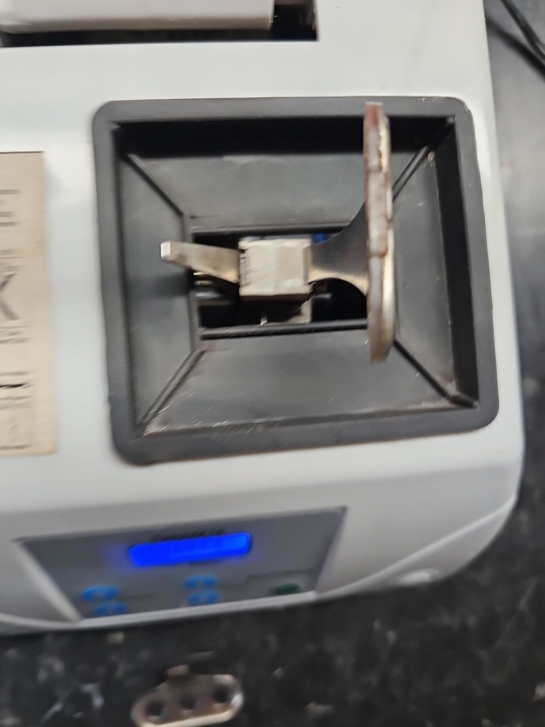 BENCHMARK SCIENTIFIC MODEL D1030 BEADBUG BENCHTOP MICROTUBE HOMOGENIZER READ