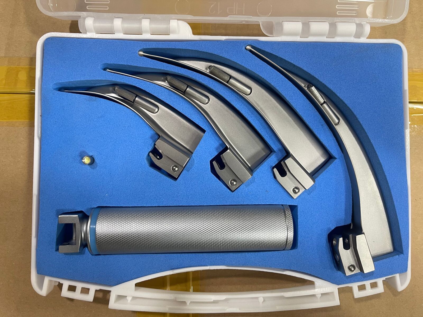 Laryngoscope with Macintosh Blades 2 to 5 Direct Laryngoscope Set Top Quality