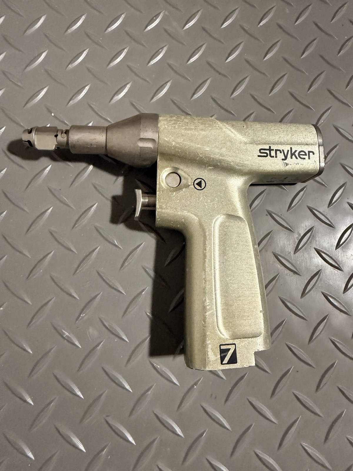 Stryker 7205, 7207, 7208 System 7 Drill With Other Attachments (12 Pcs)