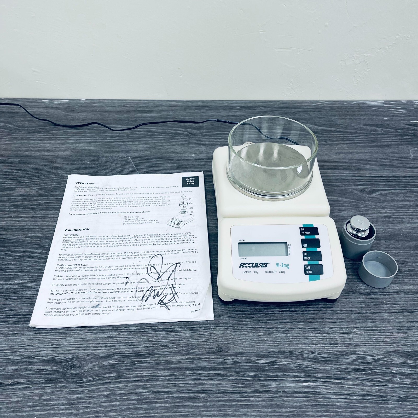 ACCULAB VI-3mg Small Balance Capacity 300g Modes g, oz, ct, dwt with 200g Weight