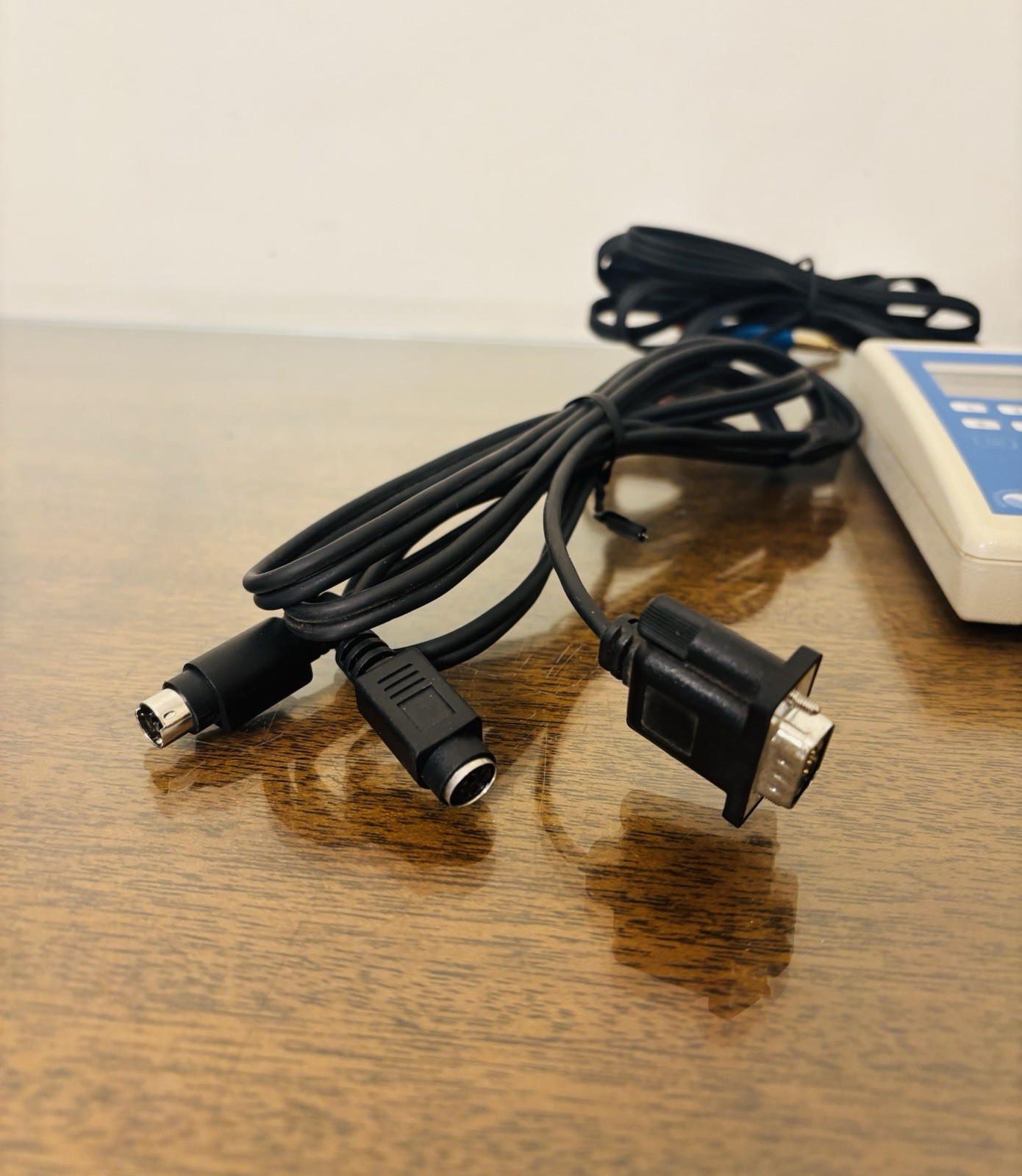 Earscan 3 Audiometer (ES3) with Headset, Response Bottom, AC Adapter & Cords