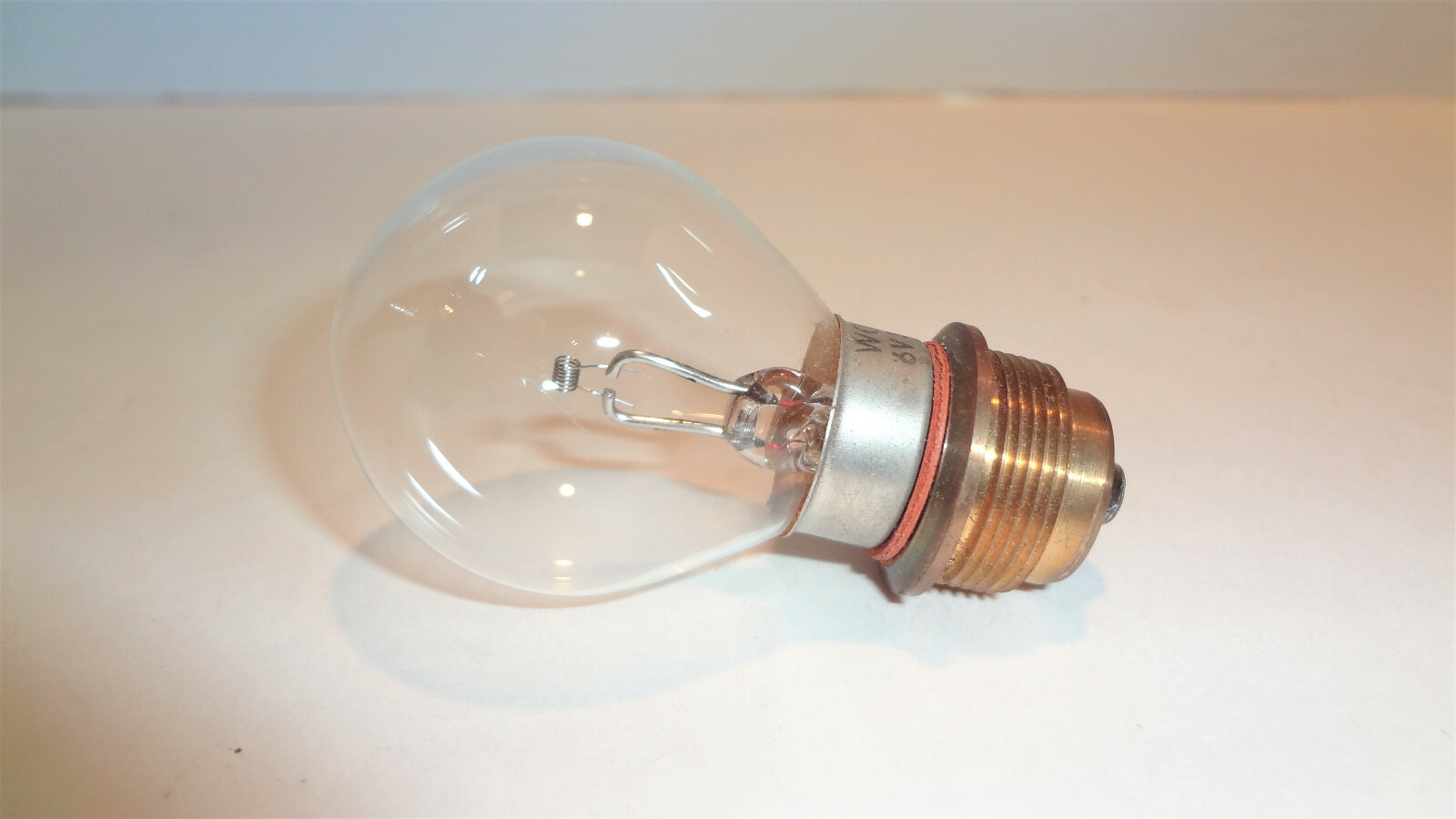 WOTAN BULB 70261 6VOLT 30WATT REICHERT MICROSCOPE 9156901 OQ-15R THREADED BASE
