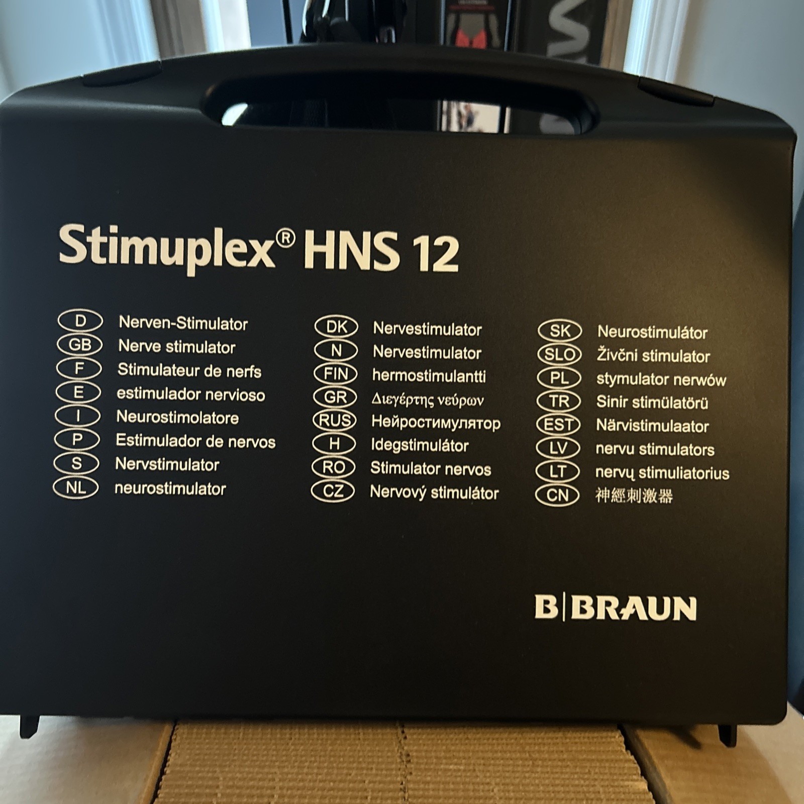 B Braun HNS12 Nerve Stimulator Stimuplex HNS 12 With Case