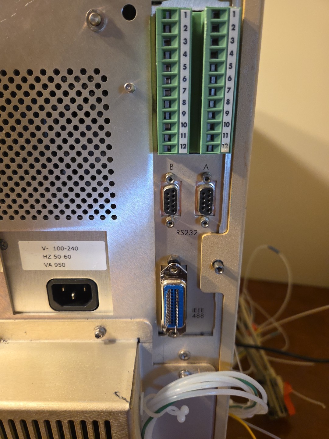 Waters Alliance 2695 HPLC Separations Module Powers On w/ 5 Carousels A-E Set