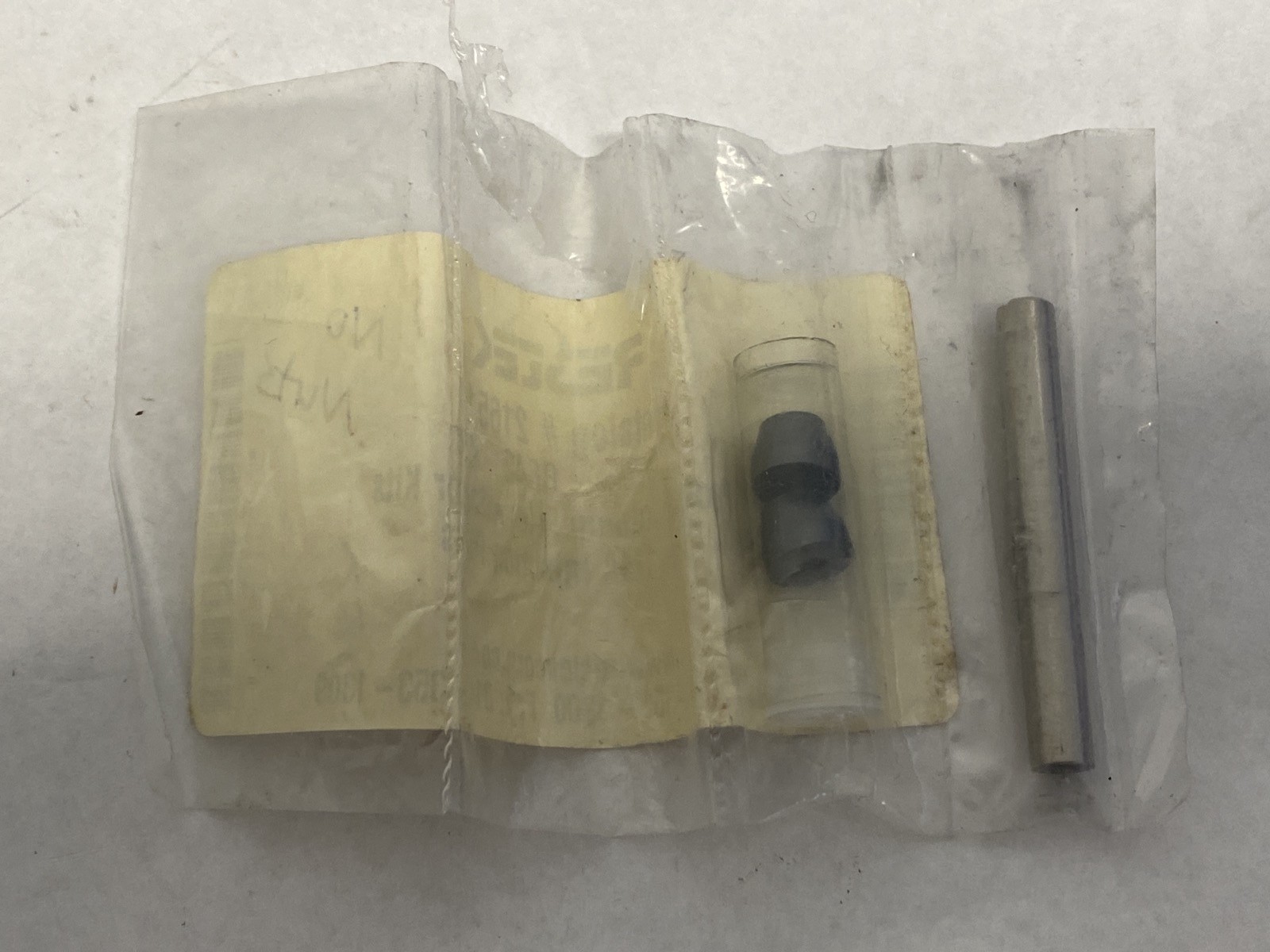 RESTEK Chromatography GC Inlet Adapter Column & Ferrules (No Nuts) 21651 B