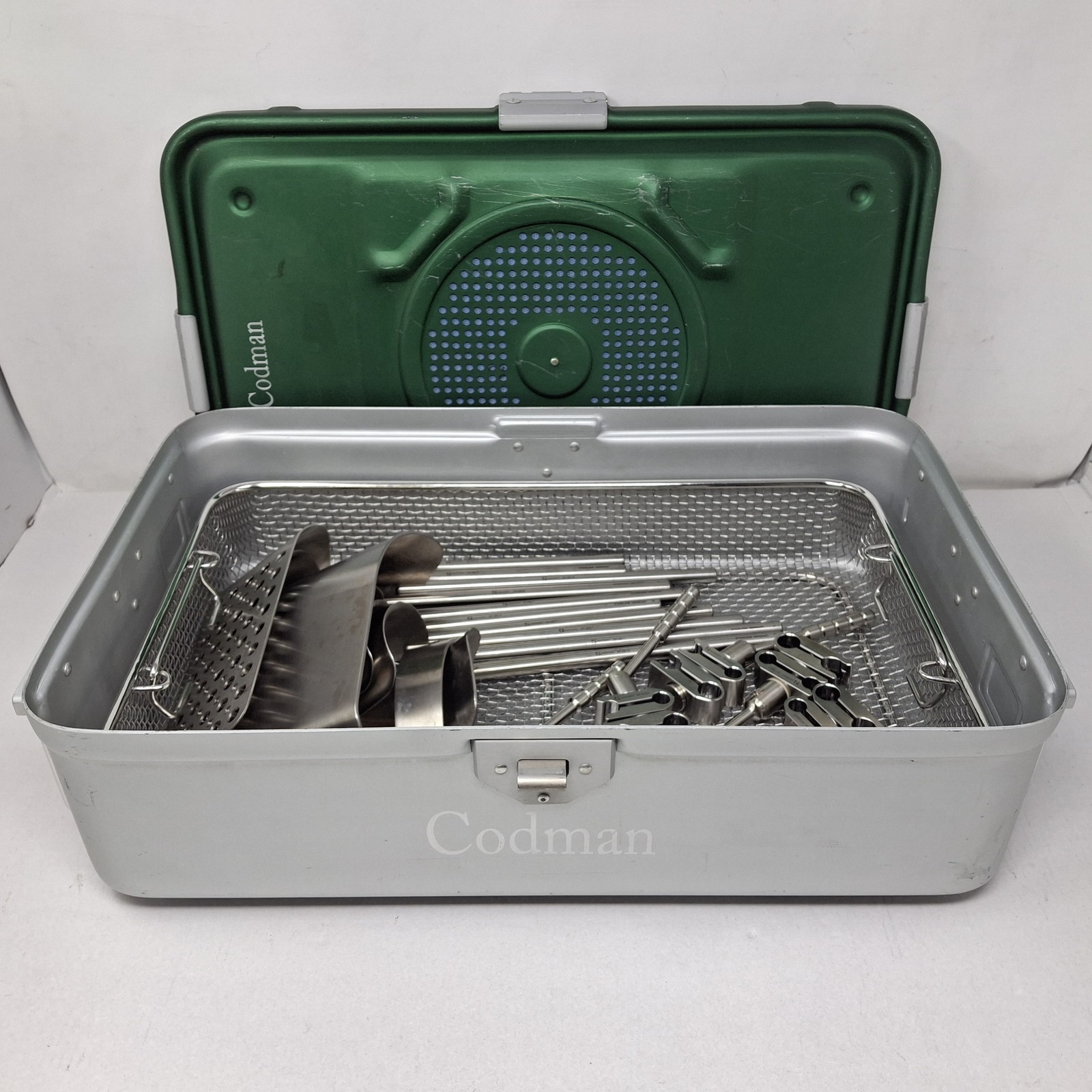 Symmetry Surgical Vision Retractor System