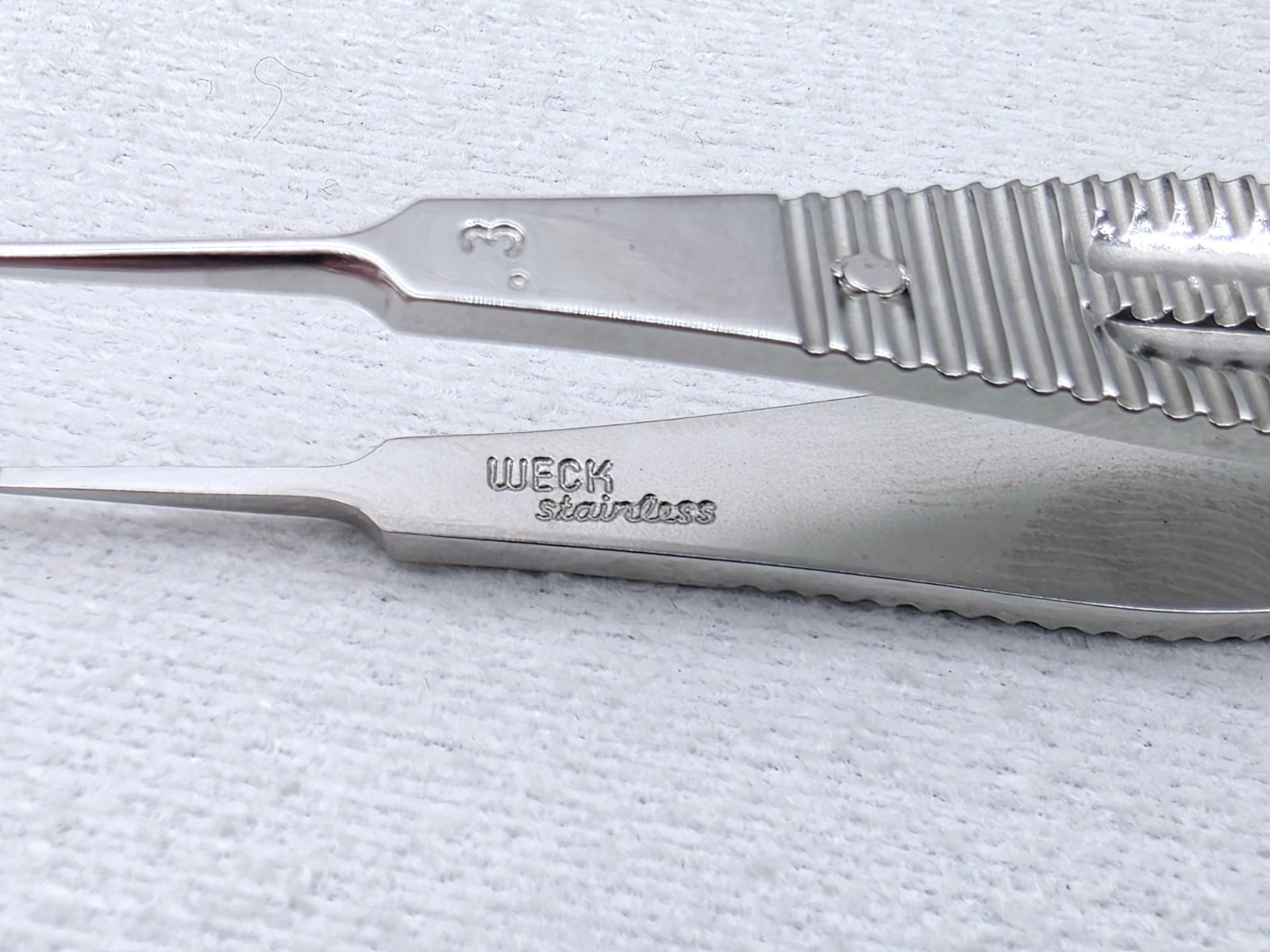 Weck 3442 Castroviejo Suture Tying Forceps 0.3mm Teeth – Ultrasonically Cleaned