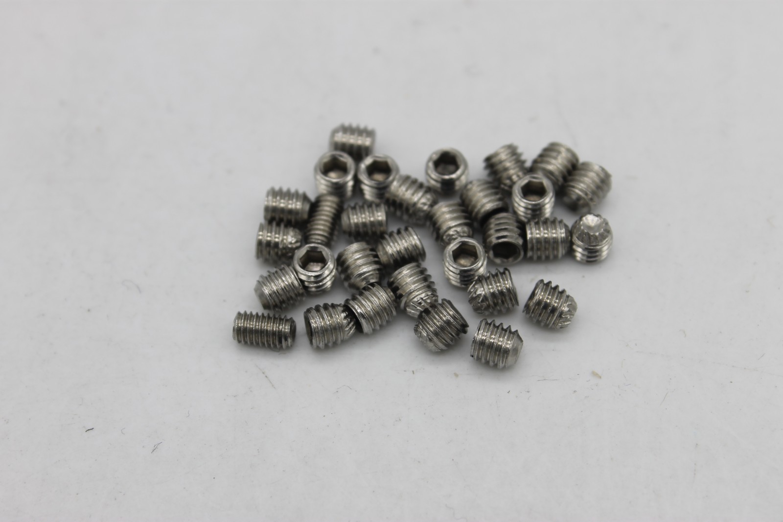 Fessa Tube Locking Screw for 8mm Orthopedic Veterinary Instrument Pack of 100pcs