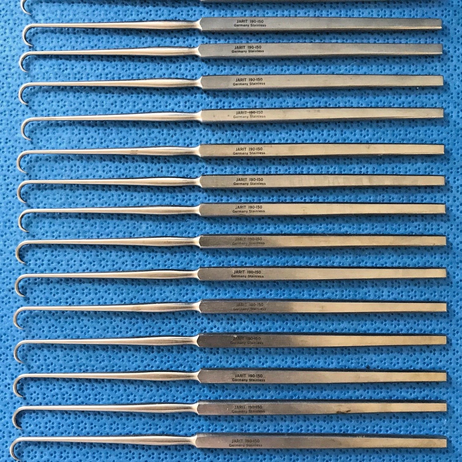 Lot of 2, Jarit 190-150 Finger Rake Retractor, 1 Sharp Prong, L: 6.5″, Surgical